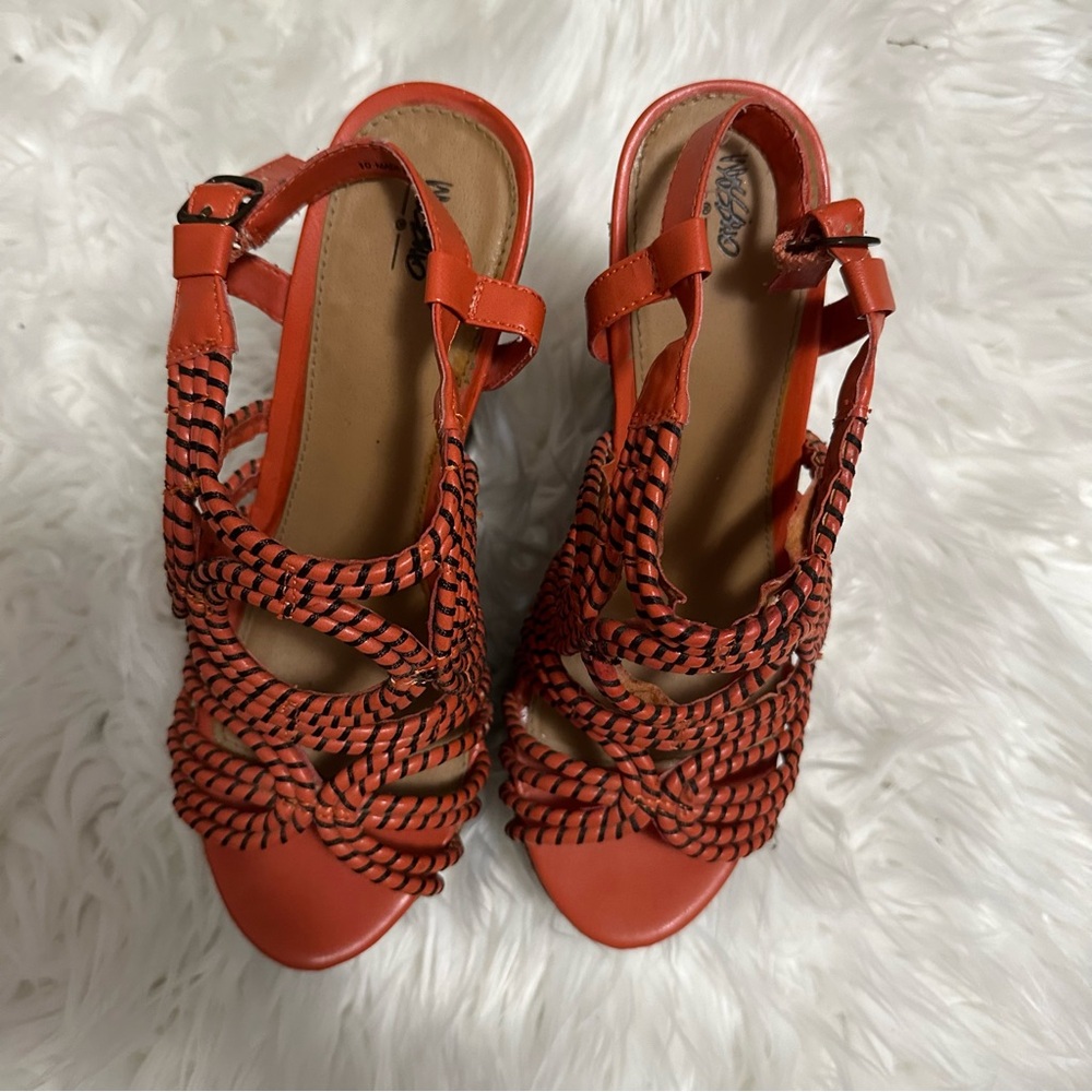 Multicolor strappy wedges size 10 - Picture 6 of 8